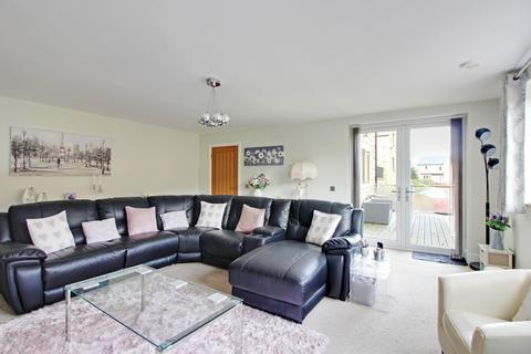 5 Caldene Croft, Mytholmroyd, Hebden Bridge, HX7 5AE