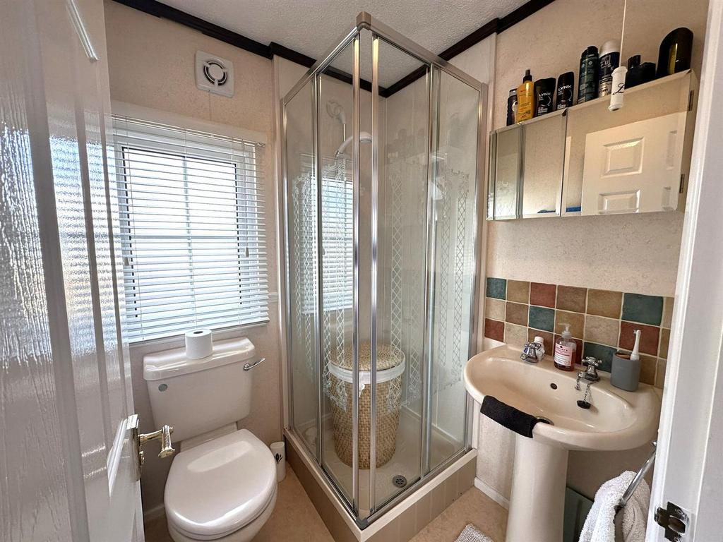 Shower en suite