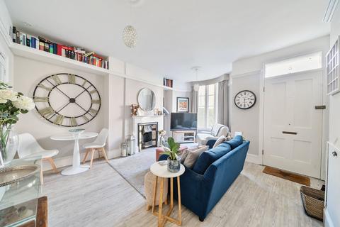 1 bedroom flat for sale, Eastgate Street, Winchester, Hampshire, SO23