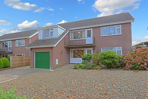 4 bedroom detached house for sale, Merlin Road, Copthorne, Shrewsbury