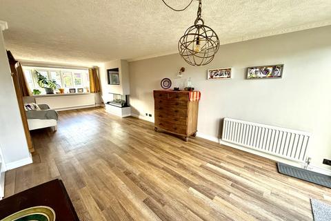 5 bedroom detached house for sale, Auckland Way, West Park