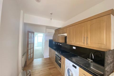 3 bedroom house for sale, Great Cambridge Road, London N18