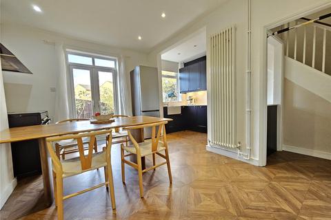 22 Fordmill Road, London, SE6 3JL