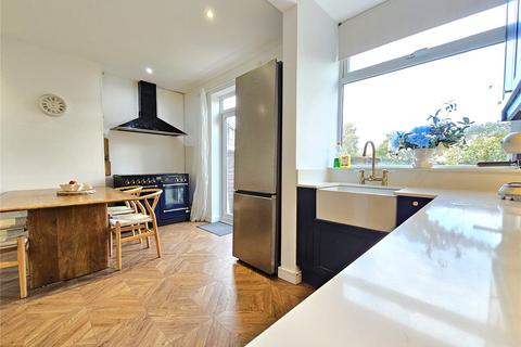 22 Fordmill Road, London, SE6 3JL