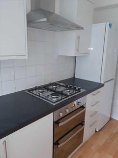 2 bedroom apartment to rent, Slough SL3