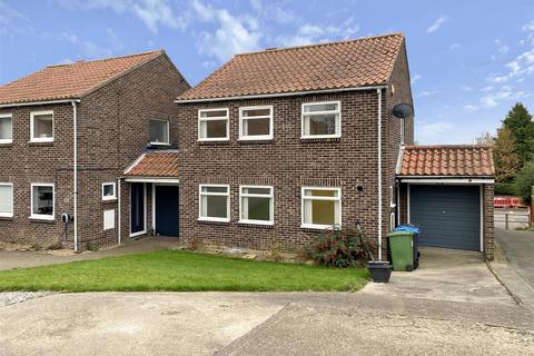 4 bedroom link detached house for sale, Hazel Court, Aiskew, Bedale