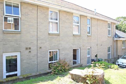 3 bedroom flat for sale, Ampthill House, East Hill Road, Ryde