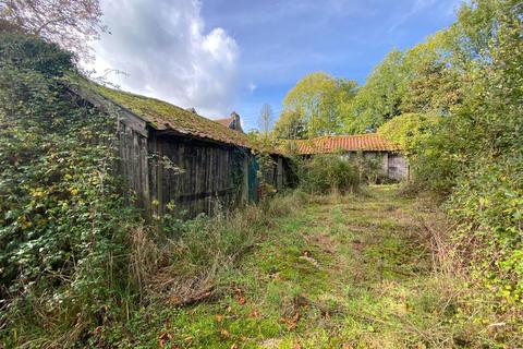 undefined, Long Row, Tibenham