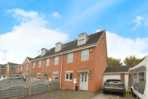 3 bedroom terraced house to rent, Heather Gardens, North Hykeham LN6