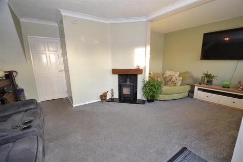 3 bedroom semi-detached house for sale, Garden Close, Wyke,