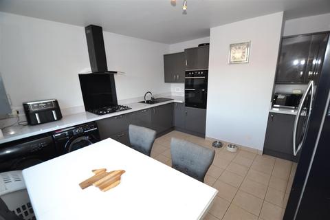 27 Garden Close, Wyke, Bradford, BD12 8DJ