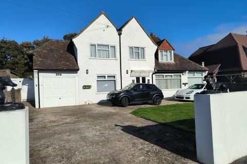 4 bedroom detached house for sale, Cooden, Bexhill-On-Sea TN39