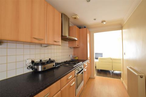 2 bedroom apartment to rent, Blade Court, Romford RM7