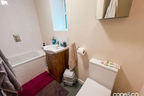 2 bedroom flat to rent, High Street, Heanor, Derbyshire, DE75 7EX