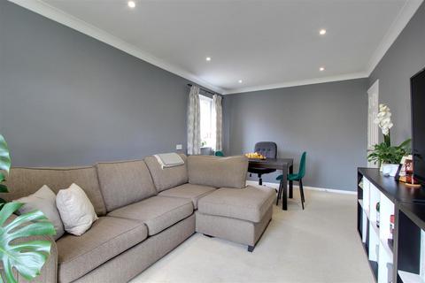 2 bedroom maisonette for sale, The Nap, Kings Langley