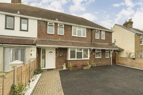 4 bedroom semi-detached house for sale, Green Lane, Sunbury-On-Thames TW16