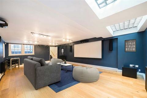 3 bedroom house to rent, Westmoreland Street, London W1G