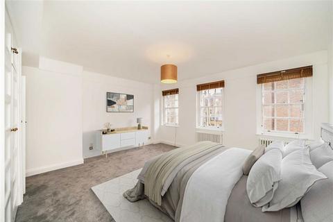 3 bedroom house to rent, Westmoreland Street, London W1G