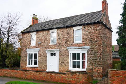 5 bedroom farm house to rent, Main Road Gilberdyke