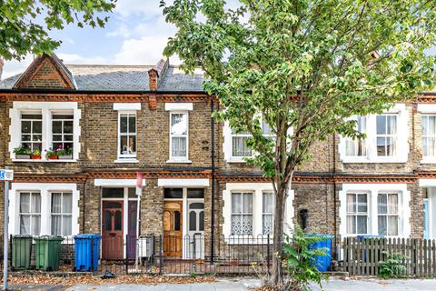 2 bedroom maisonette for sale, Wooler Street, London