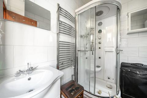 2 bedroom maisonette for sale, Wooler Street, London