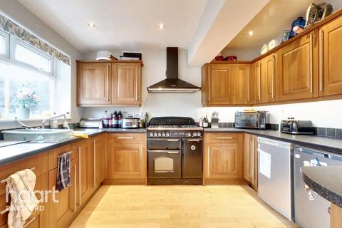 4 Lingfield Avenue, Dartford, DA2 6AH