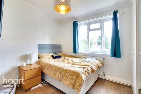 4 Lingfield Avenue, Dartford, DA2 6AH