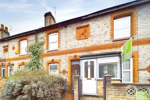 3 bedroom terraced house for sale, Elgar Road, Reading, Berkshire, RG2