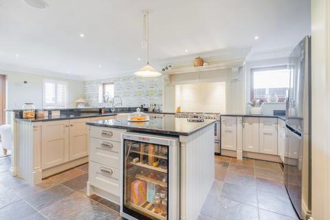 6 bedroom detached house for sale, Flixton View, Oulton