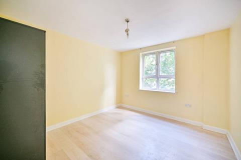 2 bedroom flat for sale, Royal Quarter, Kingston, Kingston upon Thames, KT2