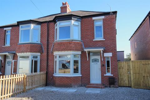 3 bedroom house to rent, Woodhall Way, Beverley