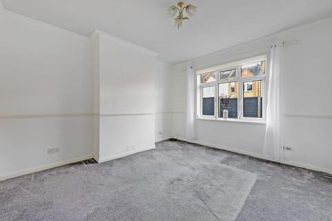 2 bedroom flat for sale, Sunnydene Street, London