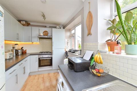 2 bedroom flat for sale, Westdene Drive, Brighton, East Sussex