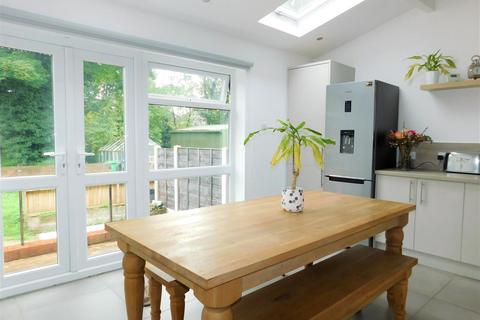 3 bedroom terraced house for sale, Derbyshire Road, Manchester