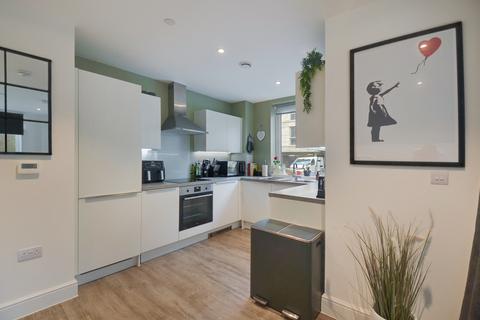 2 bedroom apartment for sale, at Standford House, Armstrong Road, Oxford OX4