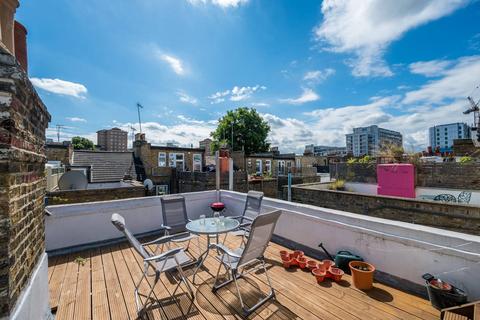 3 bedroom flat to rent, Crimsworth Road, Vauxhall, London, SW8