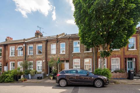 3 bedroom flat to rent, Crimsworth Road, Vauxhall, London, SW8