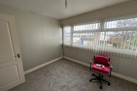 55 Oak Croft, Birmingham, B37 5AT