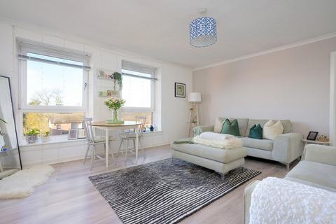 1 bedroom flat for sale, Redhouse Court, Blackburn