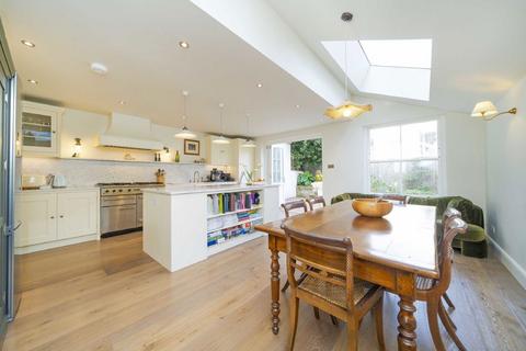 4 bedroom terraced house for sale, Sandmere Road, London SW4