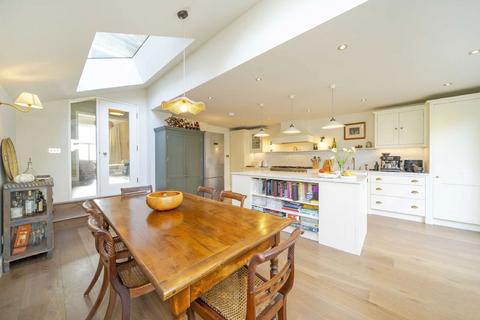 4 bedroom terraced house for sale, Sandmere Road, London SW4