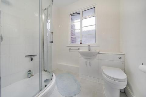 1 bedroom flat for sale, Woodside, Wimbledon