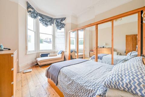 2 bedroom flat to rent, Sinclair Road, Brook Green, London, W14