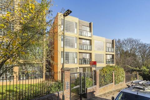 2 bedroom flat for sale, Milestone Road, Crystal Palace