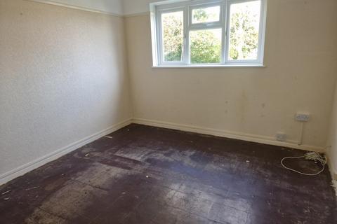 1 bedroom ground floor flat for sale, Airedale Close, Margate, Kent