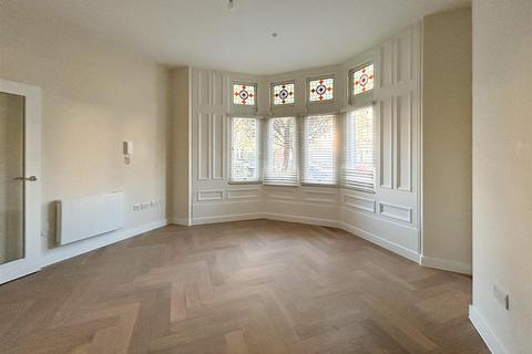 2 bedroom duplex to rent, Cathedral Road, Cardiff CF11