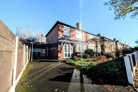 3 bedroom semi-detached house for sale, Iris Avenue, Farnworth, Bolton