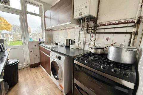 3 bedroom end of terrace house for sale, Beverley Road, Luton LU4