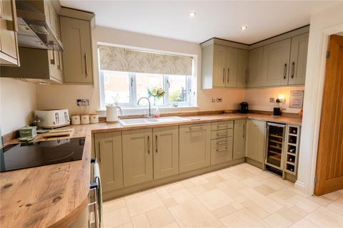 5 bedroom detached house for sale, Horseshoe Paddock, Lawley Bank, Telford, Shropshire, TF4