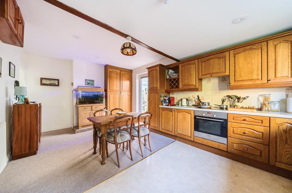 Kitchen dining room